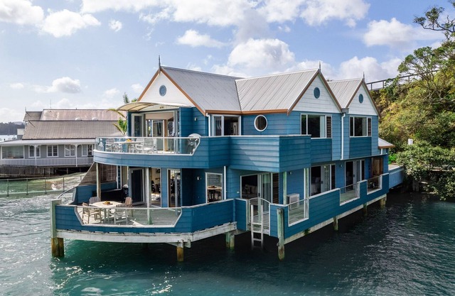 THE LANDING AT THE BOATHOUSE - OPUA HOLIDAY APARTMENT in Opua