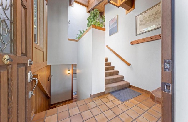 The Landing - Spacious Pet Friendly 4 BR with Hot tub