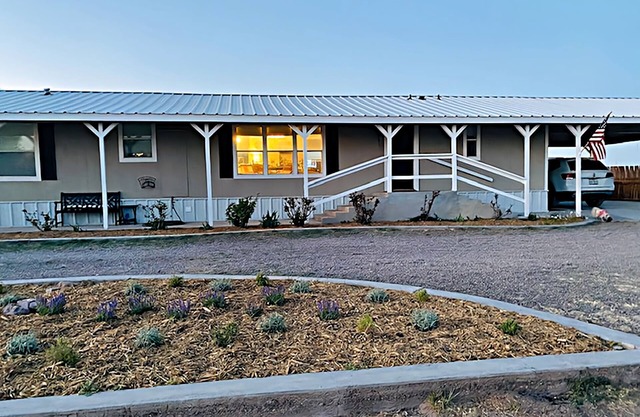 The Lavender cottage in Ft. Davis, Tx., great views & one block from Main Street
