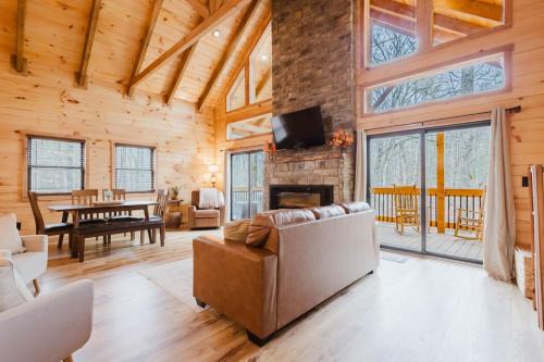 The Lazy Maple in Red River Gorge