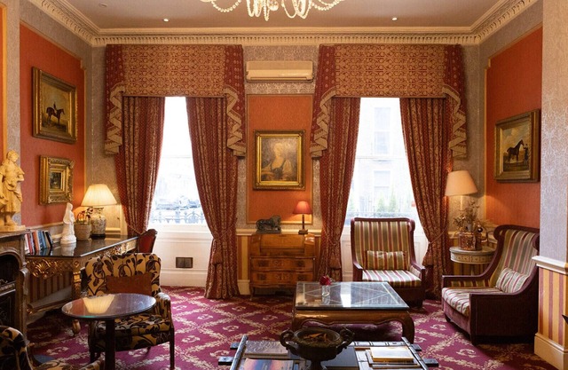 The Leonard Hotel