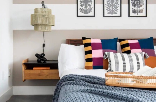 ~The Lillian~ Downtown Rooftop Skyline Cozy