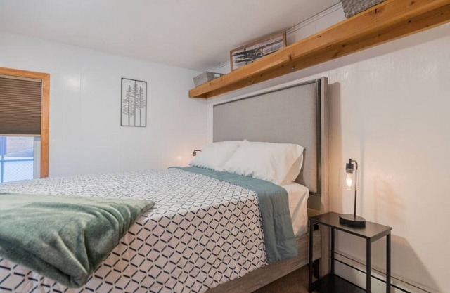 Encantadora Casa Pequeña Remodelada