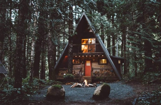 The Little Owl Cabin at Mt. Rainier