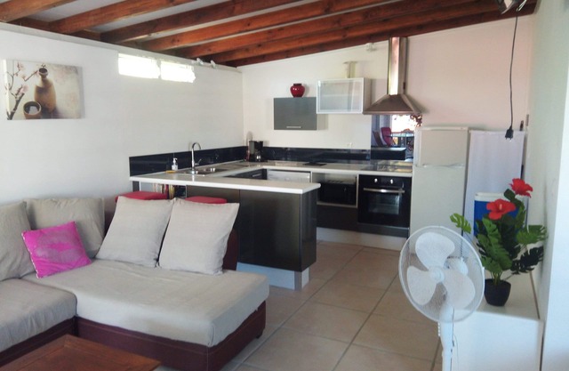 Amplio y confortable apartamento de 3 habitaciones en Trois Ïlets, ideal para parejas solas o con niños.