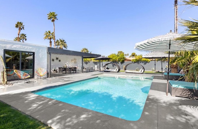 The Llama House by AvantStay Featured on HGTV Resort Style Pool Spa Permit4277