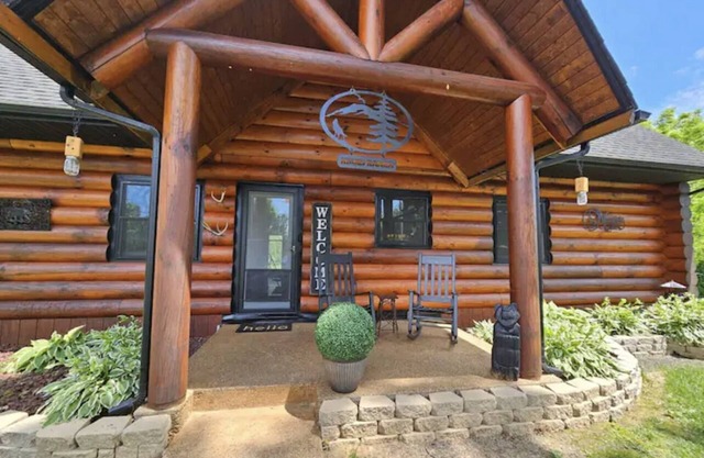 The Lodge at Coker Creek - Main Lodge - NEW LISTING! Mountain View Log Cabin