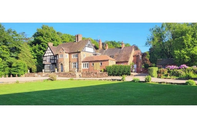 The Lodge at Fairfield Court