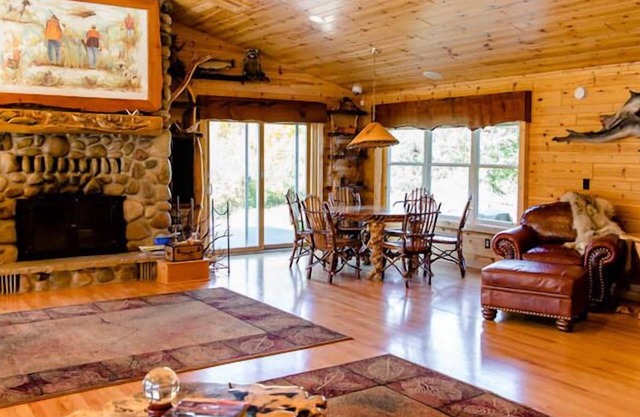The Lodge at Meemo's Farm & Retreat