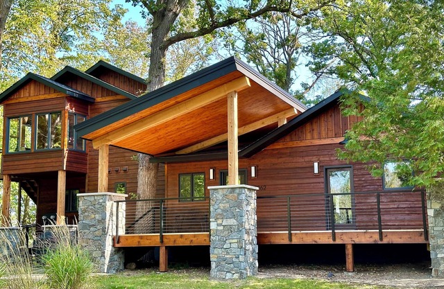 The Lodge on Mantrap Lake