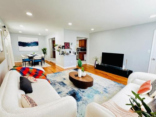The Loft at Hudson with Parking