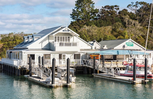 The Loft Overwater, Bay of Islands, NZ