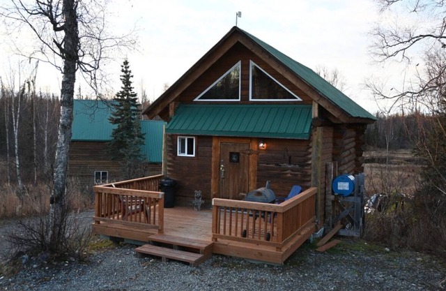 Gate Creek Lodge - Loon's Nest Cabin