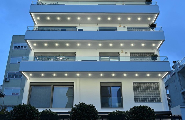 The Lop Athens Holiday Luxury Suites