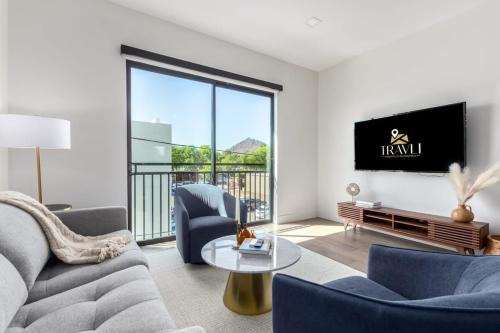The LUX at Craftsman - Old Town Penthouse 2