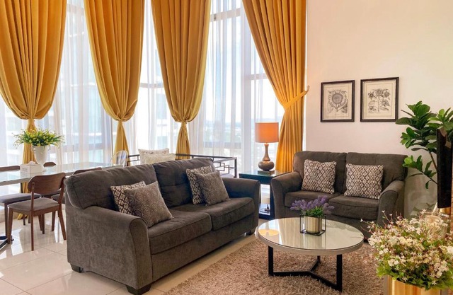 The Luxe @ EvoSoho Suites