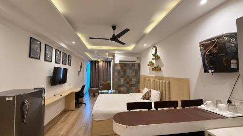 The luxurious cozy stay