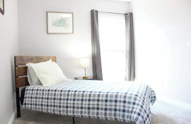 The Luxury Inn - Home For A Perfect Stay for 4!