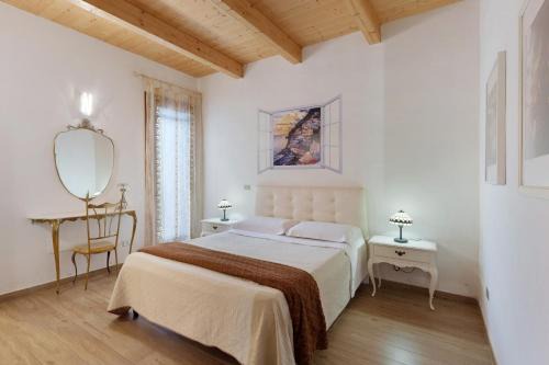 The Main Street Apartment