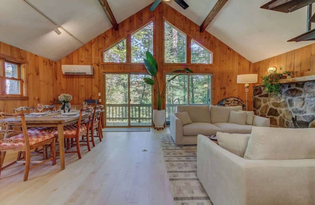 The Maple Retreat | 20 Min to Stratton w/ Sauna