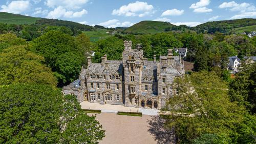 The Mary Maude Suite Stone Cross Mansion