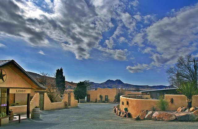 The Maverick Inn