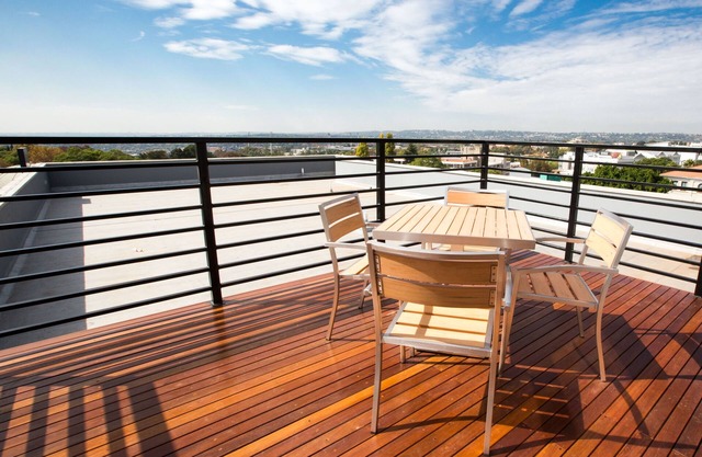 Max Executive Apartments