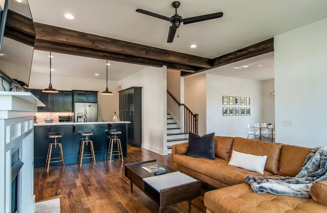 The Maxwell - Luxuriously Styled Home Near Amazing Restaurants!