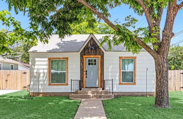 The McGregor Cottage - 2bd & 2ba