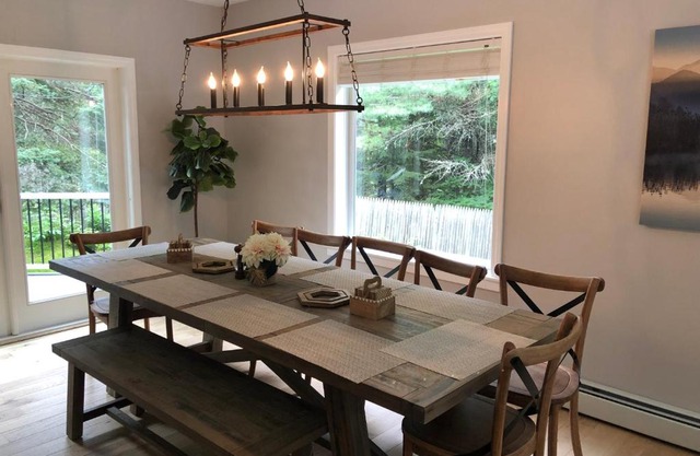 The Mighty Oaks Retreat,modern house Bar Harbor Acadia MDI