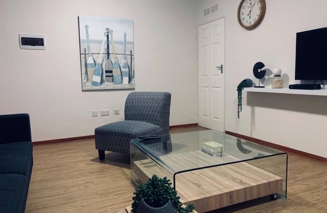The Minimal Appartment