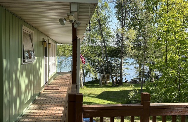 The Mint : Old-Fashioned Lake Days Await at This Hidden Gem