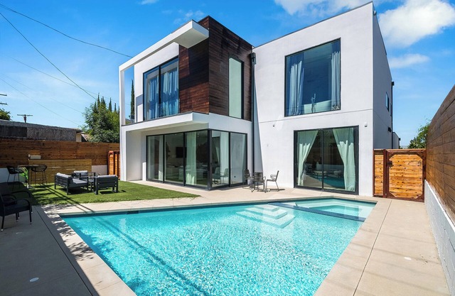 The Modern Serenity Retreat