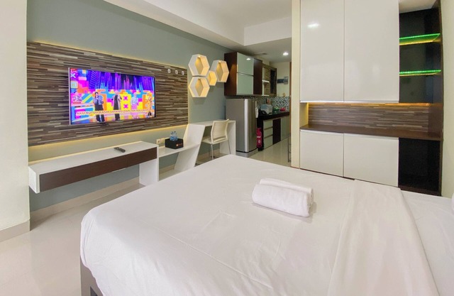 The Modern Studio Room At Beverly Dago Apartment