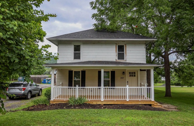 The Myst: "Affordable getaway in the Finger Lakes"