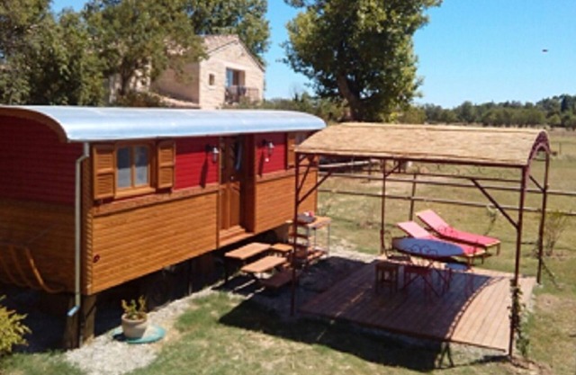 La Nanou'che "Roulotte en Camargue"