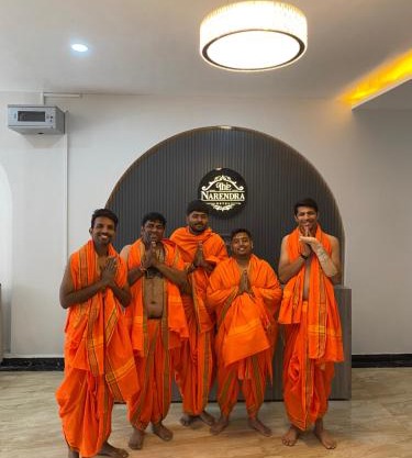 The Narendra hotel 700m away from the Ram Mandir