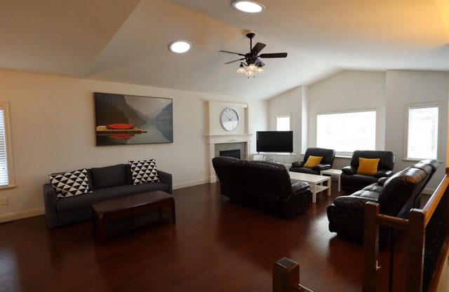 The Nest: 4 bedroom House. Chilliwack.