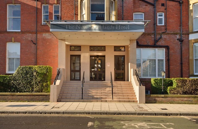 The New Southlands Hotel