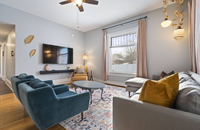 The Nininger Historic 3 BR Apt - Walk to DT, Dog Friendly