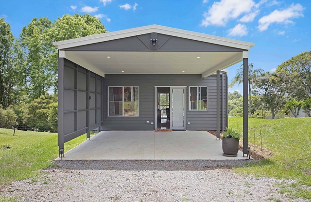 The Nook: Charming Maleny Stay for 4 Guests