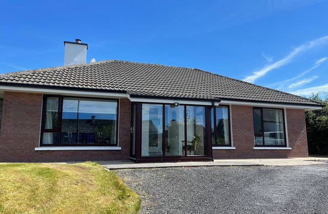The Nook Oranmore Holiday Home