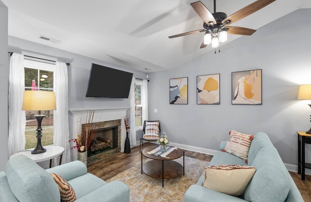 The Oasis.3BR Entire unit with Private Yard