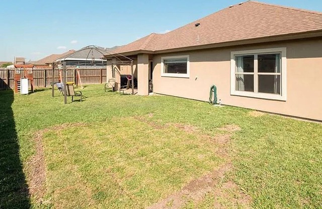 The Oasis- Sleeps 8 (Brownsville, SPI, SpaceX)