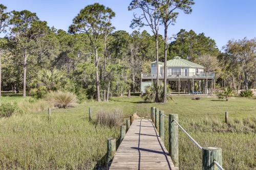 The Octagon House - Oceanfront Carrabelle Oasis