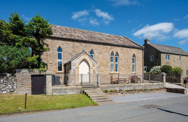 The Old Chapel - Luxury Cottages