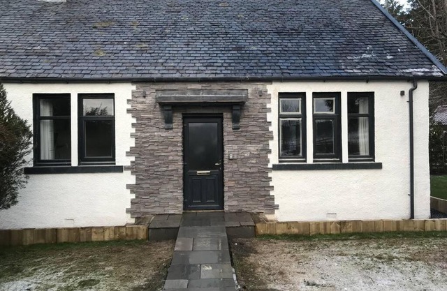 The old School house countryside bungalow