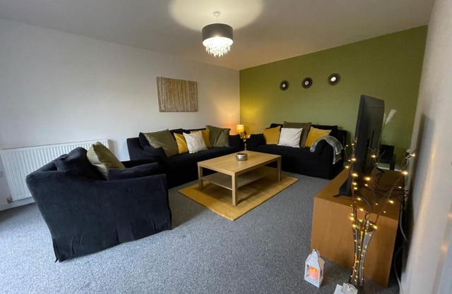 The Old Stables 17a
