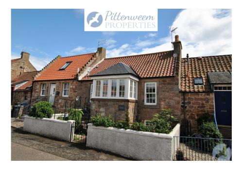 The Old Stables- charming cottage Crail