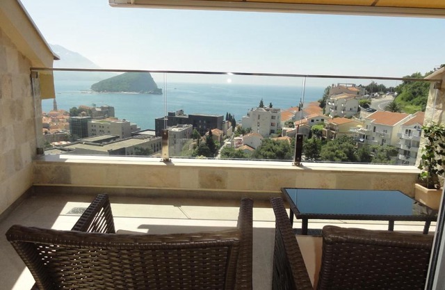 The Old Town Viewpoint Apartments
